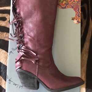 Carlos Santana leather boots, maroon.